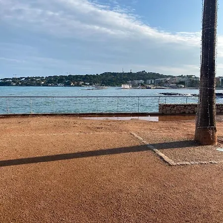 Beach Studio 公寓 昂蒂布